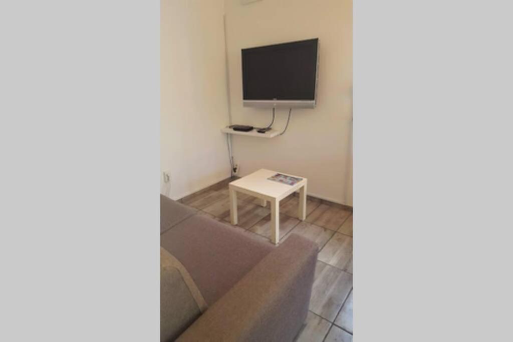 Kati 1 Apartment Свети свети Филип и Яков Екстериор снимка